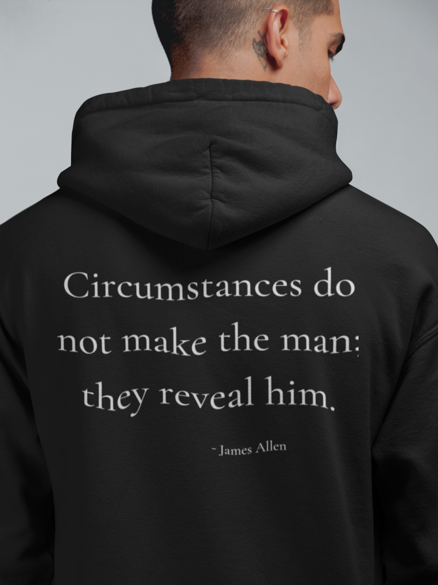 Circumstances do not make the man - Unisex Heavy Blend™ Hooded Sweatshirt